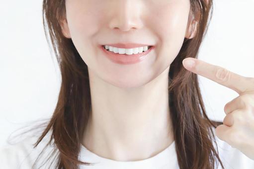 矯正が終わっても通院が大切！“治療後の定期検診”が歯並びを守る理由